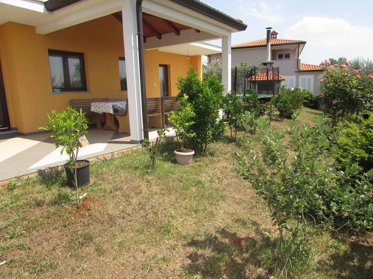 Apartments Goga Umag Exterior photo