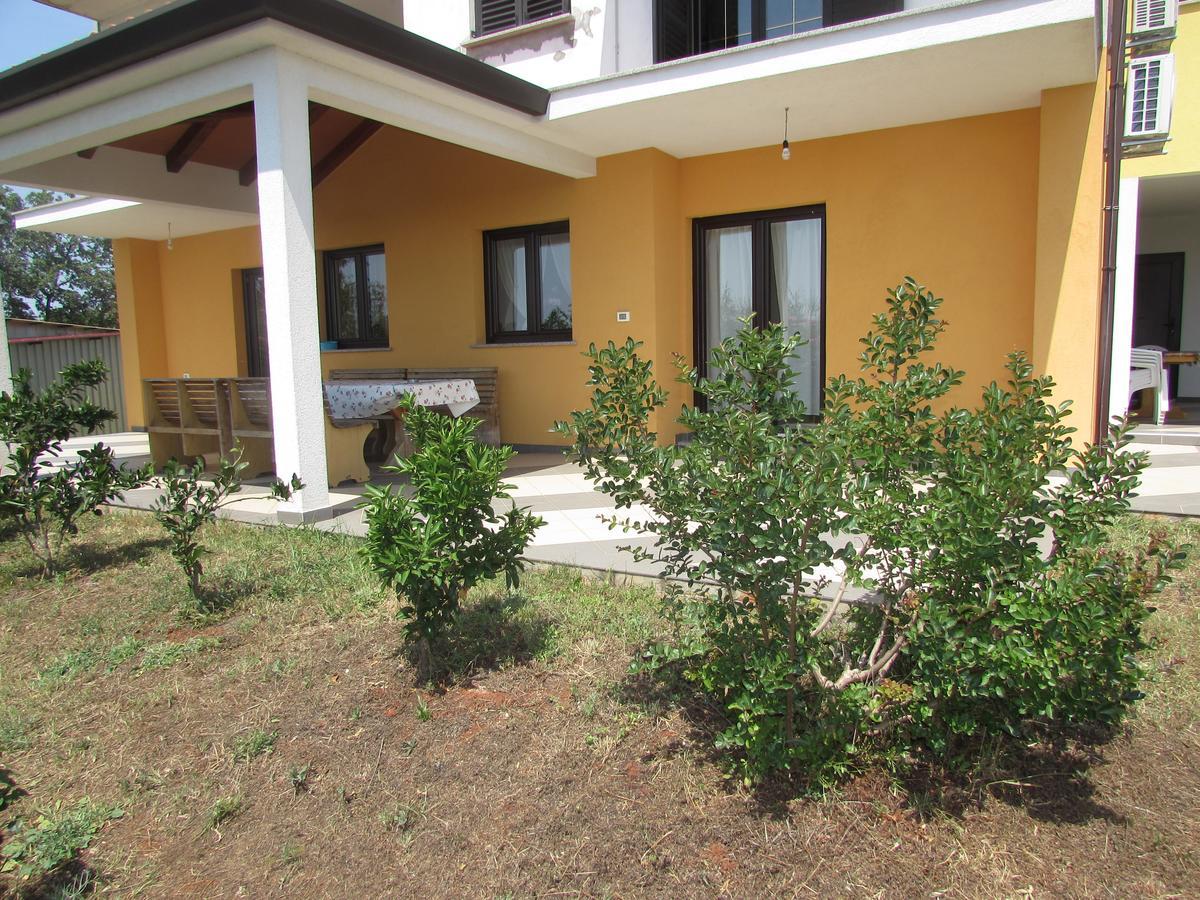Apartments Goga Umag Exterior photo